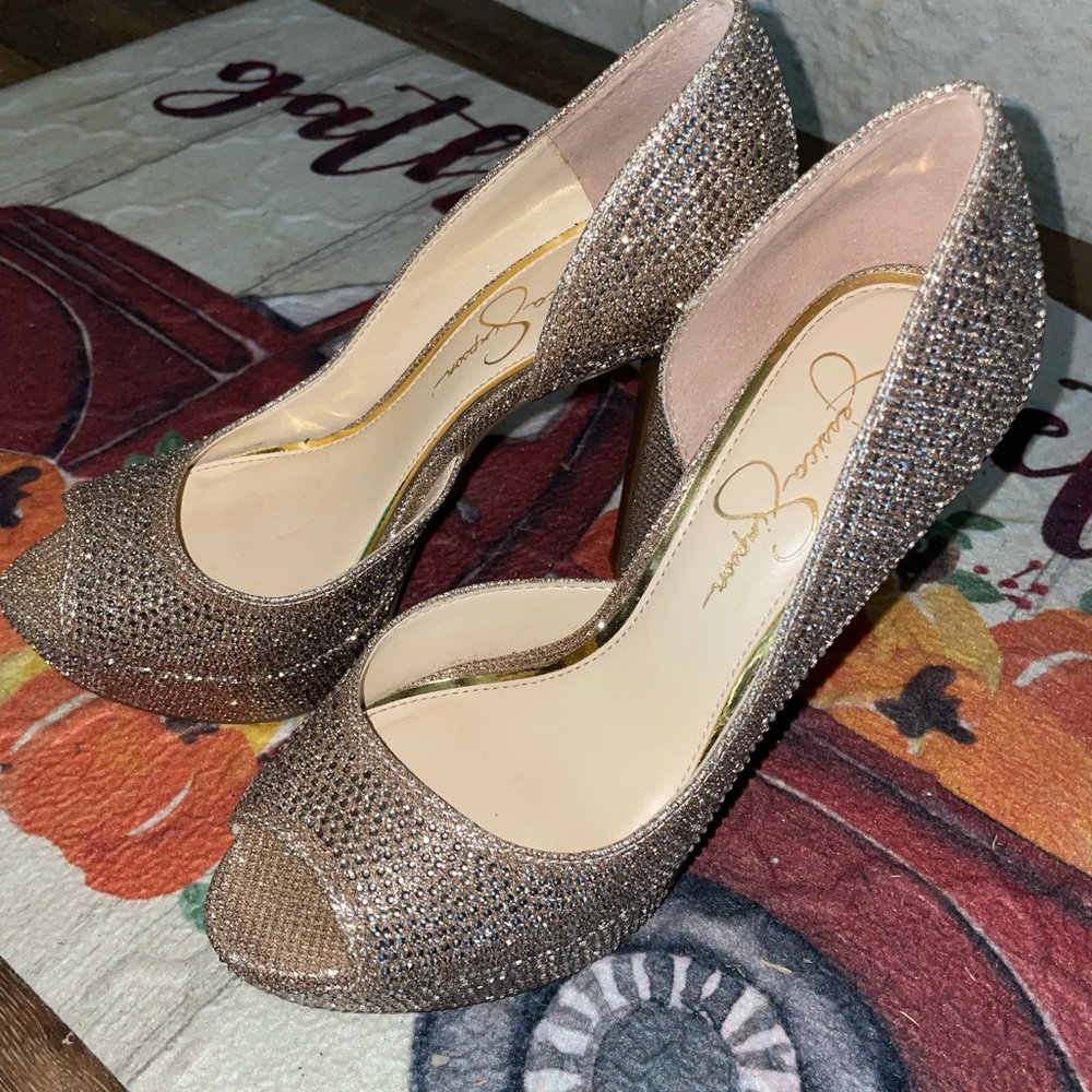 Jessica Simpson Rose Gold Heels - Picture 3 of 4